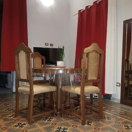 Indipendent Apartment نابولي المظهر الخارجي الصورة