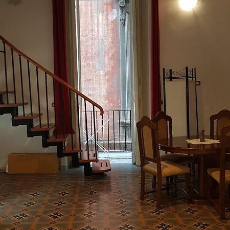 Indipendent Apartment نابولي المظهر الخارجي الصورة