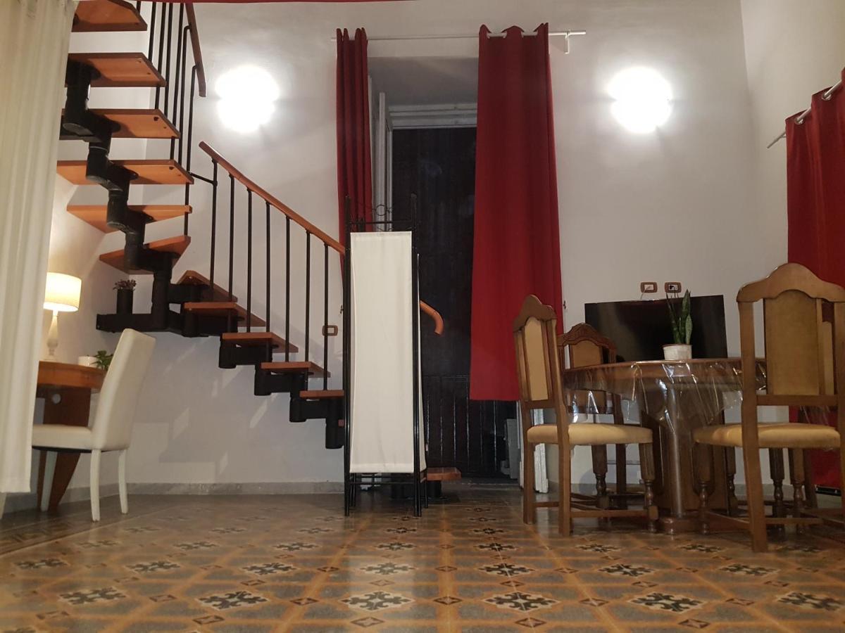 Indipendent Apartment نابولي المظهر الخارجي الصورة