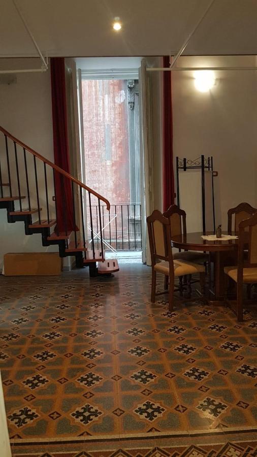 Indipendent Apartment نابولي المظهر الخارجي الصورة
